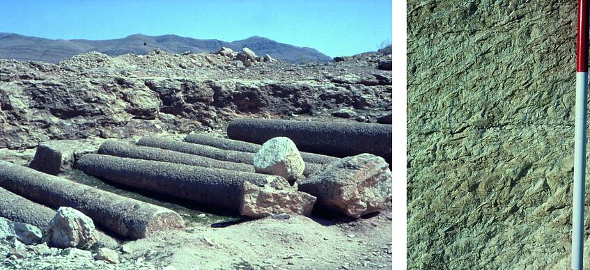 Steinbruch 1, zum Abtransport vorbereitete Säulenschäfte (links), und unterschiedliche Werkspuren an Bruchwand (rechts) (2.-3- Jh. n. Chr.)